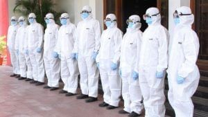 AIIMSએ ફરજીયાત PPE કીટ પહેરવા પર આપી રાહત, ફેસ માસ્ક અને ફેસ શિલ્ડ જરૂરી