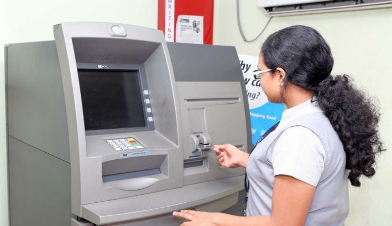 હવે ATMને ટચ કર્યા વગર ઉપાડી શકશો રોકડ, જાણો કઈ રીતે બનશે શક્ય