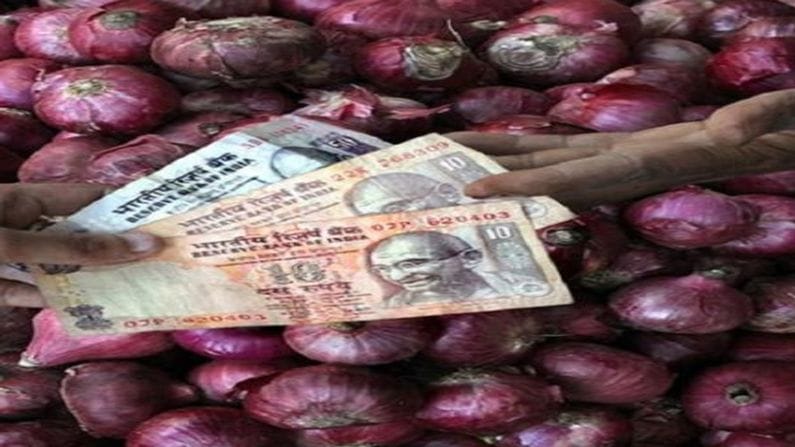 Onion Price Hike: પહેલા પેટ્રોલ અને હવે ડુંગળીનાં ભાવો લાવ્યા આંખમાં પાણી, જાણો ક્યારે ઘટશે ભાવ