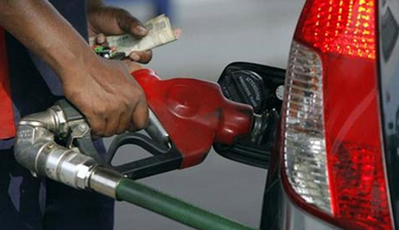 Petrol – Diesel Price : આજે પણ મોંઘુ ન કરાયું પેટ્રોલ - ડીઝલ , જાણો શું છે તમારા શહેરનો ભાવ