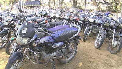 Sabarkantha: બાઈક ચોરીમાં ફીફટી ફટકારનાર 'બાજ ગેંગ' ઝબ્બે, LCBએ બાઈક ચોરીના 52 ભેદ ઉકેલ્યા