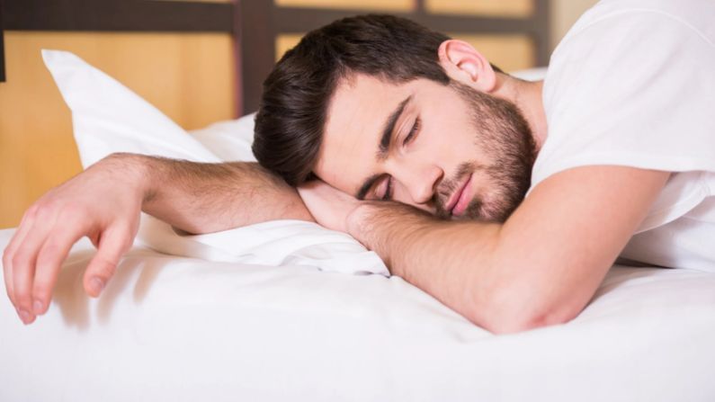 World Sleep Day: આરોગ્યને તરોતાજા રાખતી ઉંધ વિશે રસપ્રદ માહિતિ, જાણો ભારતીયો કેટલા કલાક ઉંઘે છે