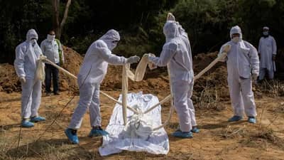 Tapi: આરોગ્ય તંત્રની ઘોર બેદરકારી આવી સામે, જીવિત વ્યક્તિને કર્યો મૃત જાહેર