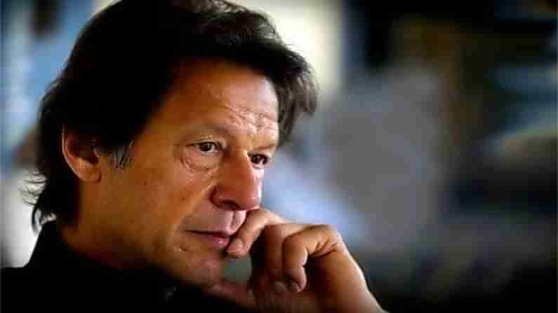 પાકિસ્તાન PM Imran Khan લાચાર? નથી અસરદાર છતાં આપવી પડે છે ચીની વેક્સિન