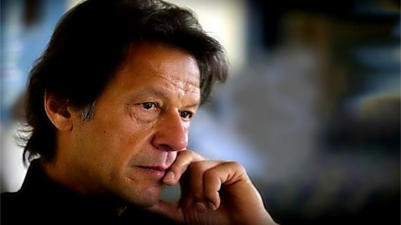 પાકિસ્તાન PM Imran Khan લાચાર? નથી 'અસરદાર' છતાં આપવી પડે છે ચીની વેક્સિન
