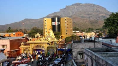 Junagadh Mahashivratri Mela 2021: મહાશિવરાત્રીના મેળામાં ચાંપતો બંદોબસ્ત, રવેડી રૂટ પર પોલીસ કાફલો તૈનાત