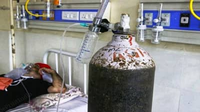 Surendranagar: કલેક્ટરે ફરમાન પરત ખેંચતા હોમ ક્વૉરન્ટાઇન કોરોના દર્દીઓને પણ મળશે ઓક્સિજનની બોટલ