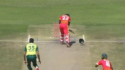 PAK vs ZIM: પાકિસ્તાની બોલરે એવો ઘાતક બોલ નાંખ્યો કે ઝિમ્બાબ્વેના બેટ્સમેના હેલમેટના બે ટુકડા થઇ ગયા