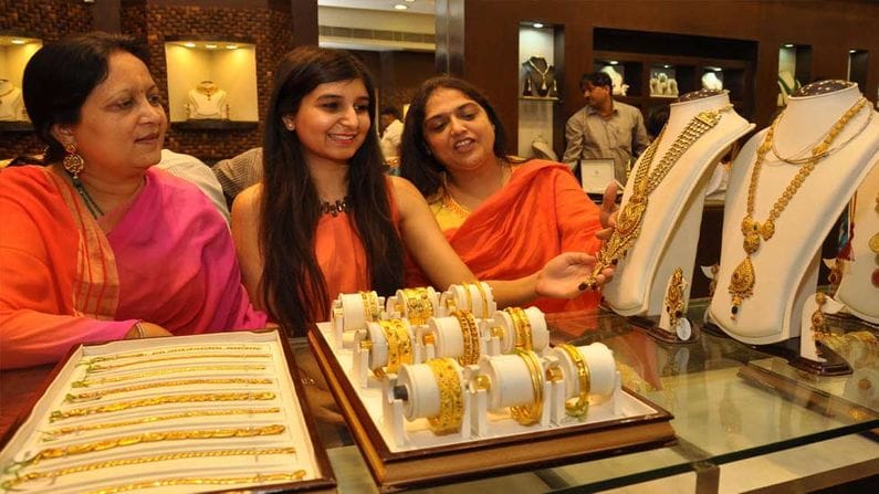 GOLD : સોનાના દાગીના સંબંધિત આ મહત્વનો નિયમો 31 ઓગસ્ટથી લાગુ થશે, સોનુ ખરીદતા પહેલા હવે આ બાબતનું ધ્યાન અચૂક રાખજો
