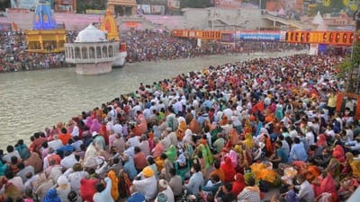 મહાકુંભમાં જનમેદની વચ્ચે કોરોનાનો પ્રકોપ: 100 થી વધુ ભક્તો અને 20 સાધુ-સંતો કોરોના પોઝિટિવ