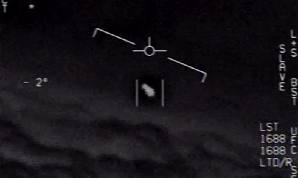 US: આકાશમાં UFOએ ઉડાડી દીધી લોકોની ઉંઘ, રક્ષા મંત્રાલયે પણ કરી પુષ્ટી