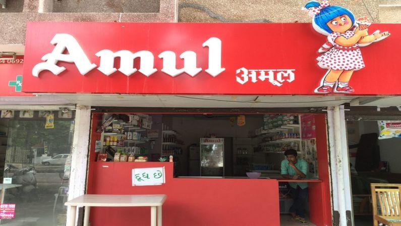 Ahmedabad : TV9નું રિયાલિટી ચેક,  સરકારની જાહેરાત બાદ પણ અમૂલ પાર્લરમાં નથી મળતા ટ્રિપલ લેયર માસ્ક