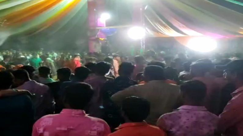 PANCHMAHAL : ઘોઘંબામાં લગ્નપ્રસંગના વાયરલ વીડિયો મામલે પોલીસની કાર્યવાહી, 8ની અટક, 10 સામે ગુનો નોંધાયો