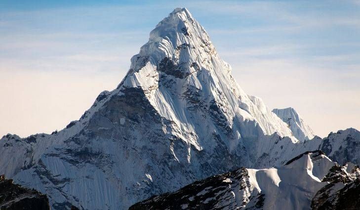 CORONA વિશ્વના સૌથી ઉંચા શિખર પર પહોંચ્યો, માઉન્ટ એવરેસ્ટ સર કરનાર પર્વતારોહકને લાગ્યો ચેપ