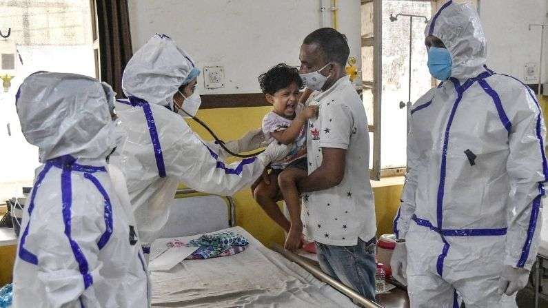 India Corona Update: દેશમાં સતત કાબૂમાં આવી રહ્યો છે કોરોના, એક દિવસમાં 1.65 લાખ કેસ નોંધાયા અને 3,460 લોકોનો ભોગ લીધો