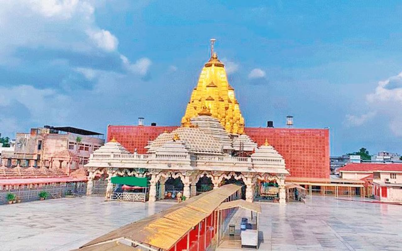 પ્રસિદ્ધ અંબાજી મંદિર દર્શન માટે 12 મે સુધી બંધ રહેશે, કોરોના સંક્રમણને લઇ  લેવાયો નિર્ણય | Ambaji temple closed doors for devotees till may 12 | TV9  Gujarati