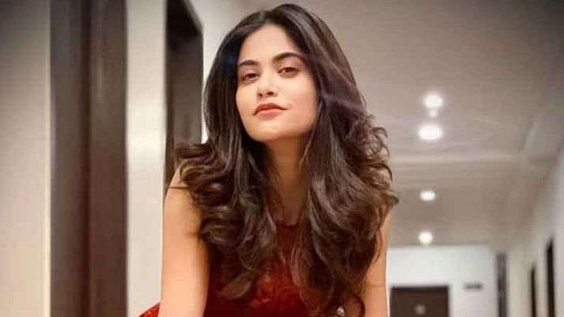 મરાઠી અને તામિલ સિનેમામાં કામ કરી રહી અદિતિ માટે 2020 ઘણું સારું સાબિત થયું. આ સીરિઝને કારણે તે ભારતભરમાં છવાય ગઈ છે. ત કહે છે કે મારે કઇ પણ વસ્તુ માટે મારે કાઇજ કહેવાની જરૂર નથી. She વેબ સીરિઝ બ્લોક બ્લસ્ટર સાબિત થઈ છે. જ્યારે આશ્રમે પણ સફળતાના તમામ શિખરો સાર કરી લીધા છે