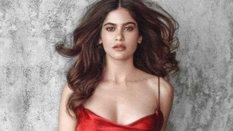 અદિતિને જોઈને કોઈ એમ ન કહી શકે કે તે રોલ્સમાં ટાઈપકાસ્ટ થઈ જાય છે. 