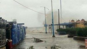 Cyclone Yaas દરિયાકાંઠે અથડાયુ, ઓરિસ્સાના ગામોમાં ધૂસ્યા દરિયાના પાણી, પશ્ચિમ બંગાળમાં ત્રણ લાખ ઘરને નુકશાન