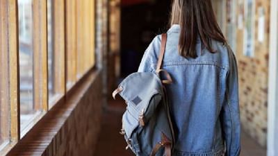 Career Option: આર્ટ્સ પ્રવાહમાંથી ધોરણ 12 પાસ થયા પછી બનાવો સરકારી ક્ષેત્રમાં કારકિર્દી