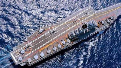 યુદ્ધ જહાજ INS વિક્રમાદિત્યમાં લાગી આગ, નૌકાદળે કહ્યું- બધા જવાનો સુરક્ષિત છે