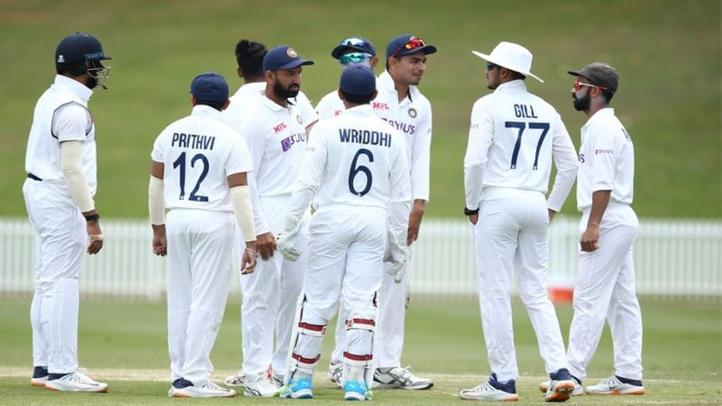 Cricket: ટેસ્ટ ક્રિકેટમાં ખેલાડીઓ સફેદ ડ્રેસ જ કેમ પહેરતા હોય છે? વર્ષોથી જોડાયેલુ છે આ ખાસ કારણ