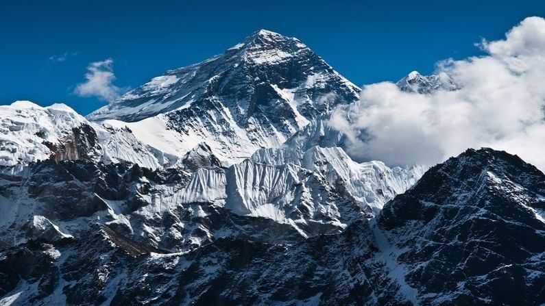 ફક્ત ચાર દિવસમાં 2 વાર Mount Everest પર કર્યું ચઢાણ, તોડયો ભારતીય પર્વતારોહીનો રેકોર્ડ