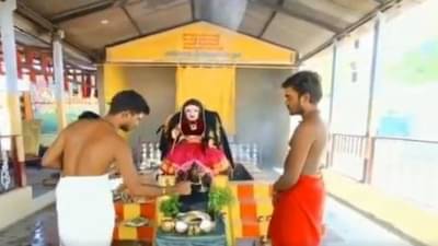 Corona Devi: લો બોલો ! આવી ગયા છે હવે કોરોના વાયરસથી બચાવવા કોરોના દેવી, જાણો ક્યાં બન્યું મંદિર અને તેનું કારણ