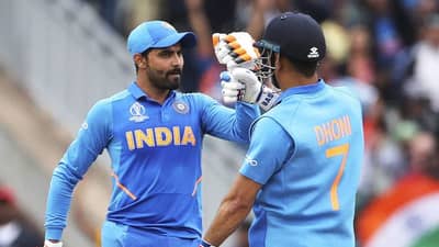 Ravindra Jadeja: રવિન્દ્ર જાડેજાએ ધોની સાથેની જૂની તસ્વીર શેર કરી, ધોનીને ફની જોઇ ફેન્સે મજા લીધી