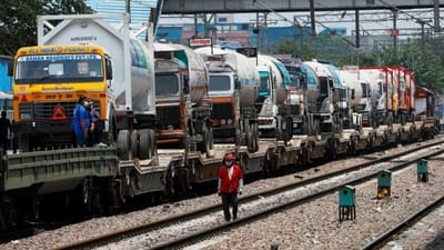 Oxygen Express Trains : 421 ઓક્સિજન એક્સપ્રેસ ટ્રેનોએ દેશભરમાં 30 હજાર ટનથી વધારે 'પ્રાણવાયુ' પહોચાડ્યો