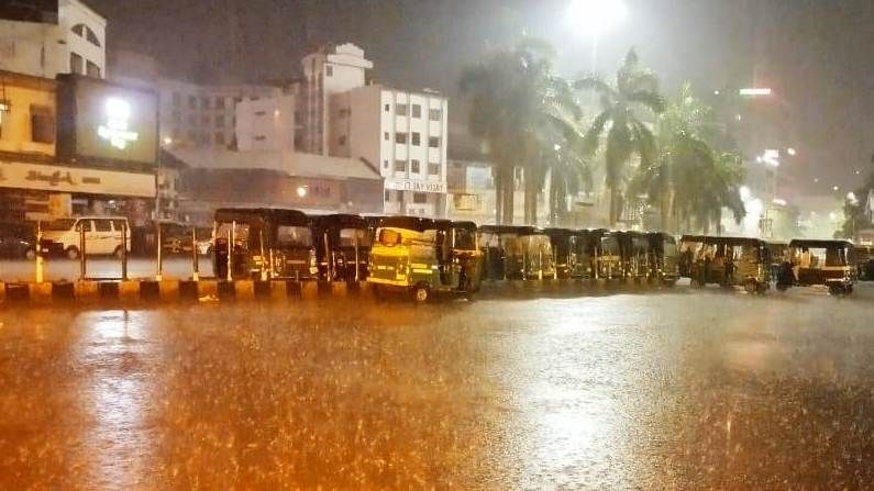 Surat: મોડી રાત્રે મેઘરાજાએ રમઝટ બોલાવતા વાતાવરણમાં ઠંડક પ્રસરી, શહેરીજનોને ગરમીમાં મળી રાહત