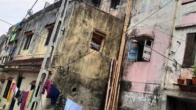 Surat: પાંડેસરા હાઉસિંગ બોર્ડના મકાનો જર્જરિત થતા રહીશોને ખાલી કરવા નોટિસ, સ્થાનિકોને સામે ચોમાસે બેઘર થવાનો ભય