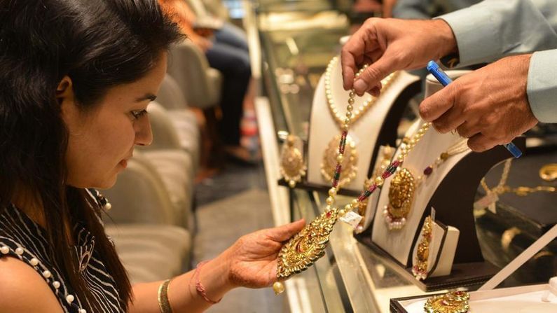 Gold Price Today : ગુજરાતમાં 10 ગ્રામ સોનું ખરીદવા 50,000 રૂપિયા ચૂકવવા પડશે , જાણો કેટલું મોંઘુ થયું સોનુ