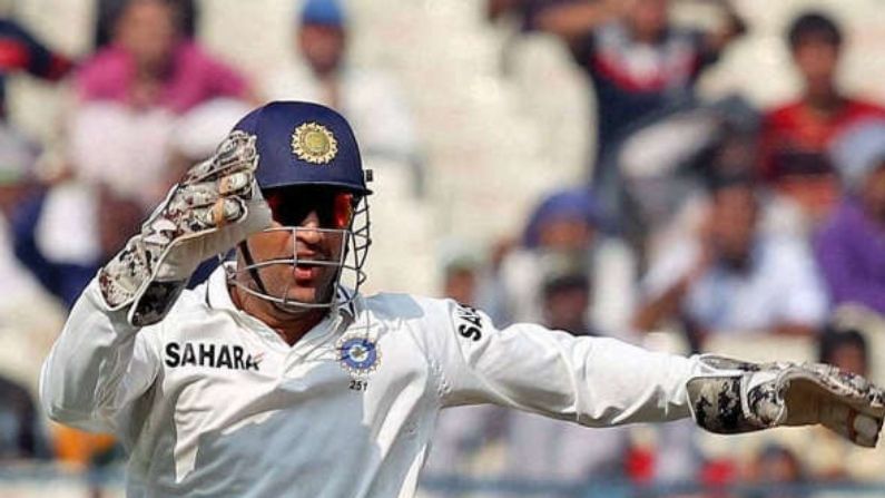 કોહલીએ પૂર્વ કેપ્ટન મહેન્દ્ર સિંહ ધોની (MS Dhoni) ને આ મામલે પાછળ મુકી દીધા છે. ધોની એ 60 ટેસ્ટ મેચમાં કેપ્ટનશીપ નિભાવી છે.