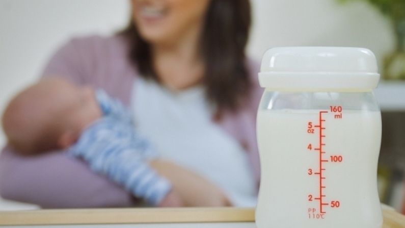 Human Breast Milk: માતાનું દૂધ હવે તૈયાર થશે લેબમા, ટૂંક સમયમાં આવશે બજારમાં
