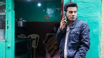 મનોજ બાજપેયી :- 'ધ ફેમિલી મેન 2' માં મનોજ બાજપેયી (Manoj Bajpayee) એ શ્રીકાંત તિવારીનું પાત્ર ભજવવા માટે બાકીના કાસ્ટની તુલનામાં સૌથી વધુ લગભગ 10 કરોડ રૂપિયા ફિ લીધી છે.