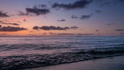 વિશ્વનું સૌથી મોટુ શુદ્ધ પાણીના તળાવ (Lake) નું નામ લેક સુપિરિયર (Lake Superior) છે. આ (Famous Lakes) ઉત્તર અમેરિકા સ્થિત છે. આ તળાવની ઉત્તરમાં કેનેડાનું ઑનટારિયો રાજ્ય (Ontario, Canada) અને અમેરિકાનું મિનેસોટા (Minnesota, America) રાજ્ય આવેલું છે. આ (Lake Superior) કદની દૃષ્ટિએ દુનિયાનું ત્રીજું સૌથી મોટું તળાવ છે. આ તળાવના નયનરમ્ય દ્રશ્યો માણવા લોકો અવાર-નવાર આવતા હોય છે.