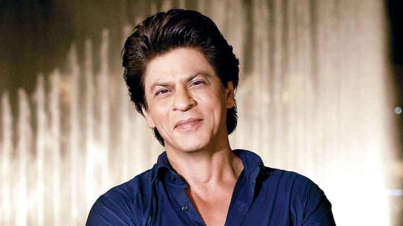 બોલીવુડના બાદશાહ શાહરૂખ ખાનના ઈન્સ્ટામાં 24.8 મિલિયનથી વધારે ફોલોવર્સ છે. SRK દરેક બ્રાંડની એક પોસ્ટ માટે લાભાગ 80 લાખ ચાર્જ કરે છે.