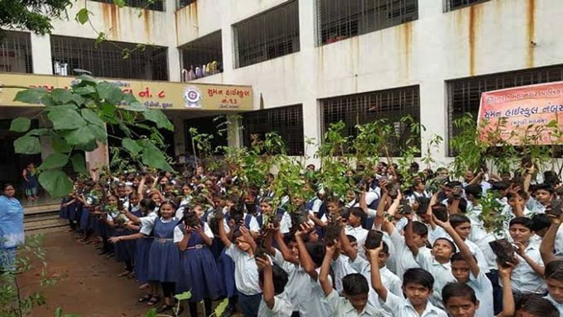 Surat: માસ પ્રમોશનથી વિદ્યાર્થીઓ પ્રવેશથી વંચિત ના રહે તે માટે સુમન શાળામાં શરૂ થશે ધોરણ 11ના વર્ગો
