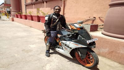 Ahmedabad : પોંડિચેરીના યુવાને 30 હજાર કિ.મી.ની યાત્રા પૂર્ણ કર્યાનો દાવો, બેટી બચાવો-સ્વચ્છ ભારત અભિયાન અંગે જાગૃતિ ફેલાવી