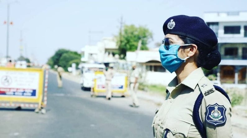 પૂજાએ UPSC પરીક્ષા દરમિયાન ક્યારેક ટ્યૂશન ભણાવ્યું તો ક્યારેક રિસેપ્શન પર કામ કર્યું. (Image - Pooja Yadav Instagram)