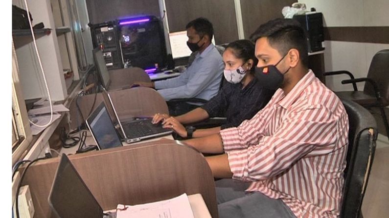 Ahmedabad : ફિલ્ટર ટૂલ્સ બનાવી ગુનાના ડિકેટશનમાં સાયબર ક્રાઇમ વિભાગને મદદ કરી રહ્યા છે સાત ઇન્ટર્ન વિધાર્થીઓ