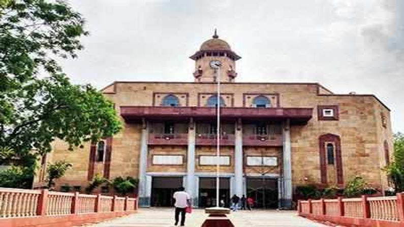 Gujarat University : SEM-1 ની ઓફલાઈન પરીક્ષા અંગે વિદ્યાર્થીઓ માટે યુનિવર્સિટીએ કરી સ્પષ્ટતાઓ