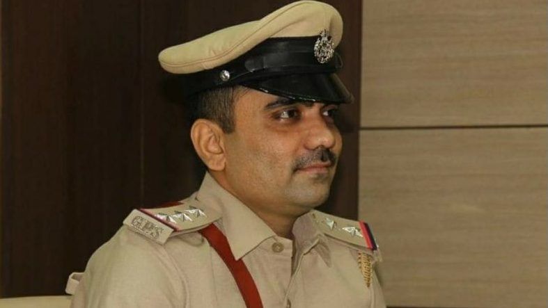 True Story: DSP Parikshit sat down to worship Rathore and PI Jadeja fired two rounds