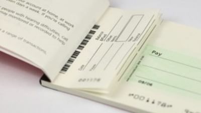 જાણો એક સેવિંગ્સ એકાઉન્ટ પર કેટલા ચેક મળે ફ્રી, એકસ્ટ્રા ચેક માટે કેટલો આપવો પડે છે ચાર્જ ?