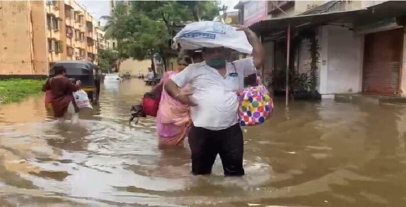 Mumbai Rain : વસઇ વિરારના અનેક વિસ્તારમાંથી 80 લોકોનું રેસ્કયુ કરાયું, તમામ માર્ગો પાણીમાં ગરકાવ થયા