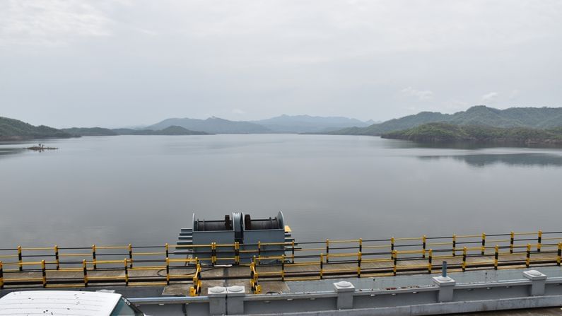 narmada : increase in the surface of sardar sarovar narmada dam
