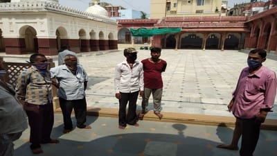 Ahmedabad : કોટ વિસ્તારમાં વાનરનો આતંક, સ્થાનિકોએ વાનર પકડવા તંત્રને કરી માંગ