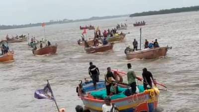 દેશ - વિદેશમાં ઊંચી માંગ ધરાવતી હિલ્સા માછલી માટે 1200 બોટ સમુદ્ર તરફ રવાના કરાઈ, નર્મદા પૂજન બાદ માછીમારોએ સીઝનની શરૂઆત કરી