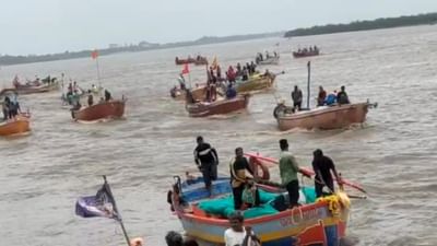 દેશ - વિદેશમાં ઊંચી માંગ ધરાવતી હિલ્સા માછલી માટે 1200 બોટ સમુદ્ર તરફ રવાના કરાઈ, નર્મદા પૂજન બાદ માછીમારોએ સીઝનની શરૂઆત કરી